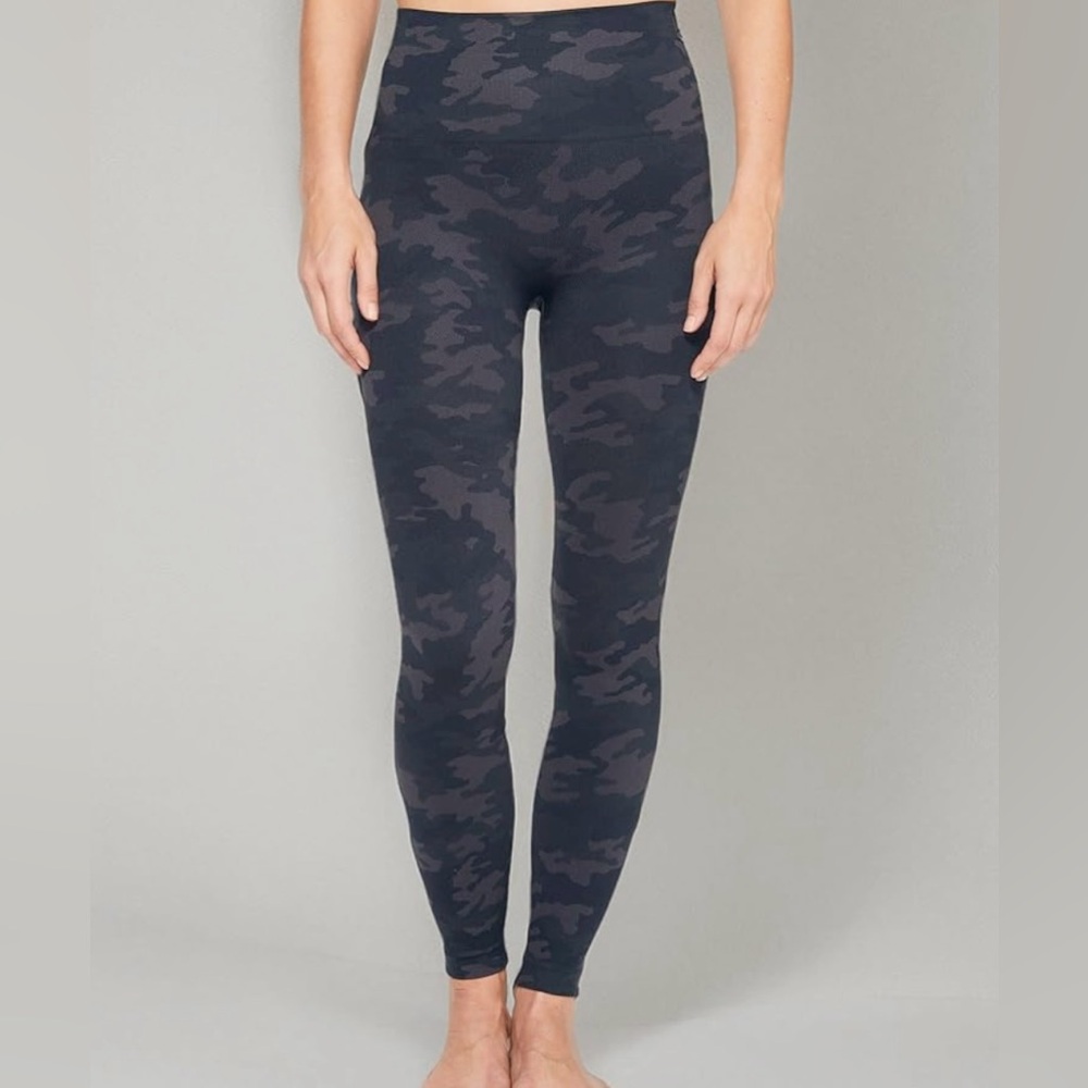 Look at me Now Spanx grey camo leggings